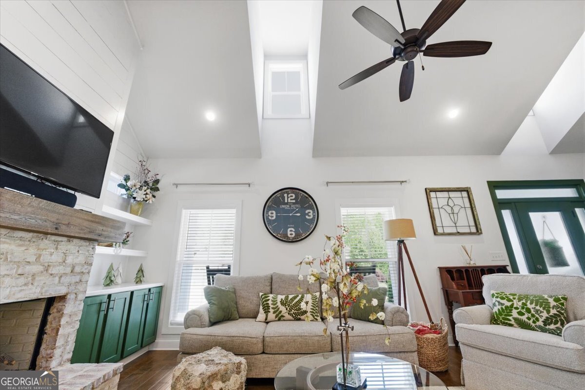 731 Markhams Drive Madison, GA 30650 - Photo 6 of 68