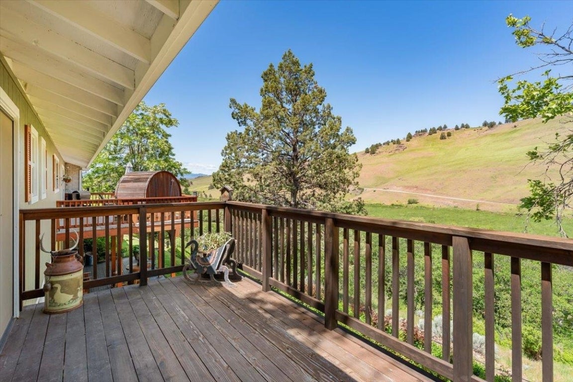 13305 Ager Beswick Road Montague, CA 96064 - Photo 39 of 49 Gallery Image 39
