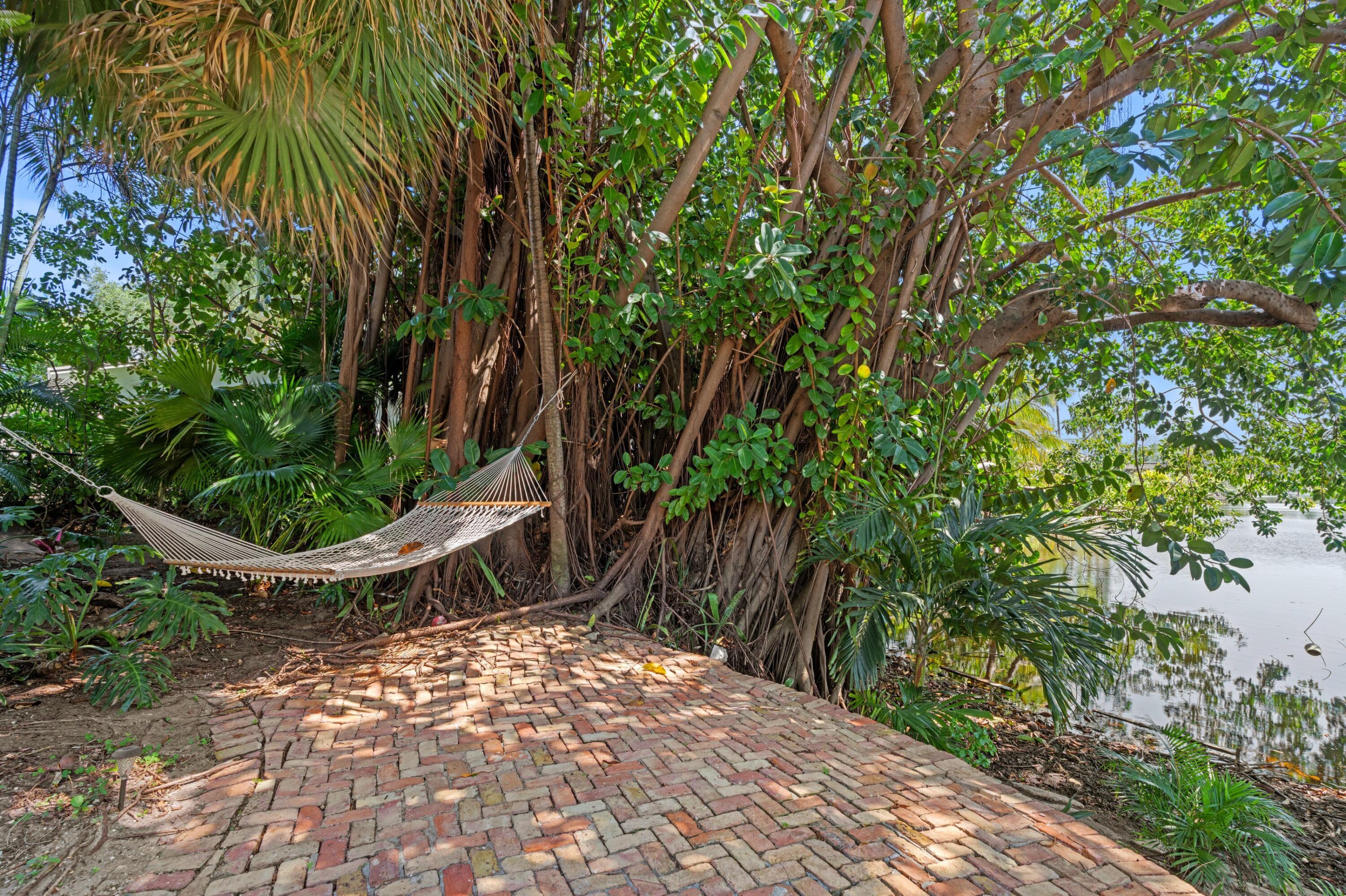 1120 Northwest 6th Avenue Boca Raton, FL 33432 - Photo 27 of 42 Backyard
