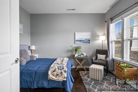 $675,000 | 1007 Pine Bark Place, Matthews, NC 28104