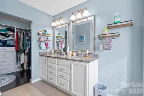 $675,000 | 1007 Pine Bark Place, Matthews, NC 28104