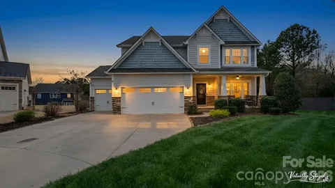 $675,000 | 1007 Pine Bark Place, Matthews, NC 28104