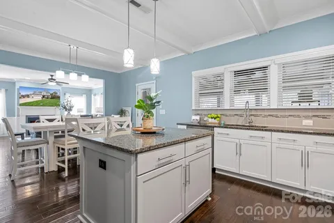 $675,000 | 1007 Pine Bark Place, Matthews, NC 28104
