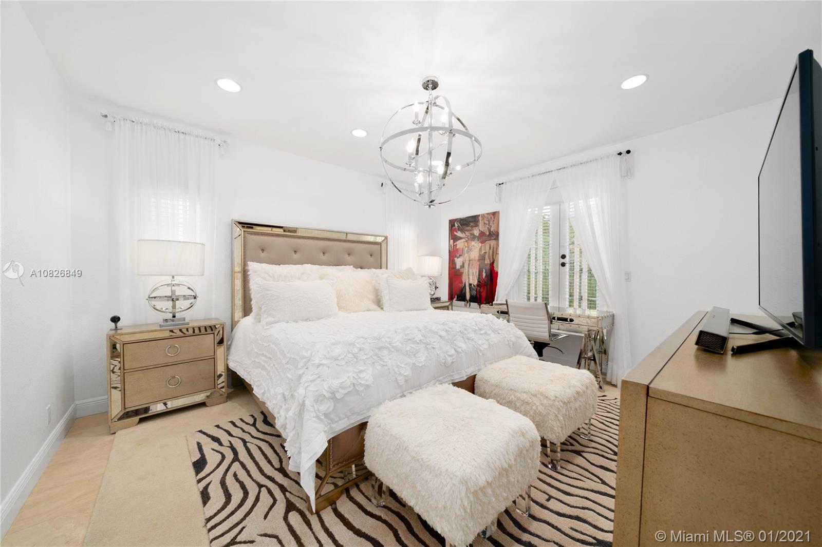 2802 Columbus Boulevard Coral Gables, FL 33134 - Photo 20 of 44