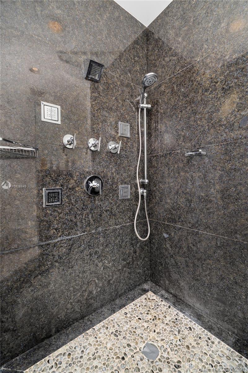 2802 Columbus Boulevard Coral Gables, FL 33134 - Photo 23 of 44