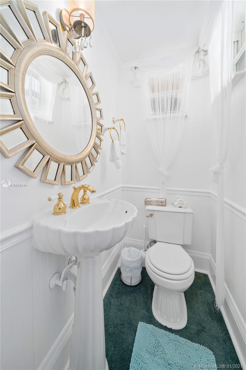 2802 Columbus Boulevard Coral Gables, FL 33134 - Photo 6 of 44