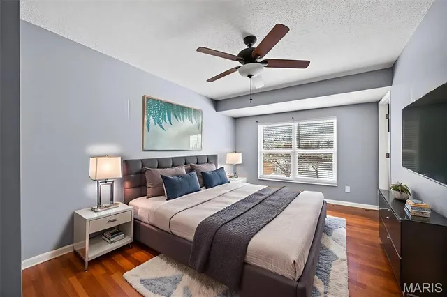 $324,900 | 522 Pioneer Drive, St. Peters, MO 63376