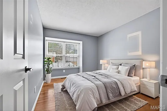 $324,900 | 522 Pioneer Drive, St. Peters, MO 63376