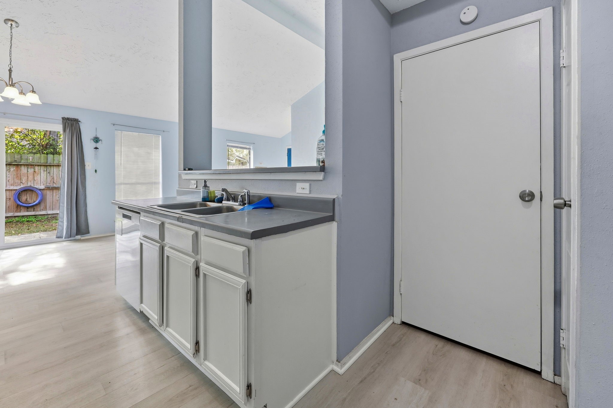 5421 Diane Court Spring, TX 77373 - Photo 11 of 24 a utility room with cabinets washer and dryer