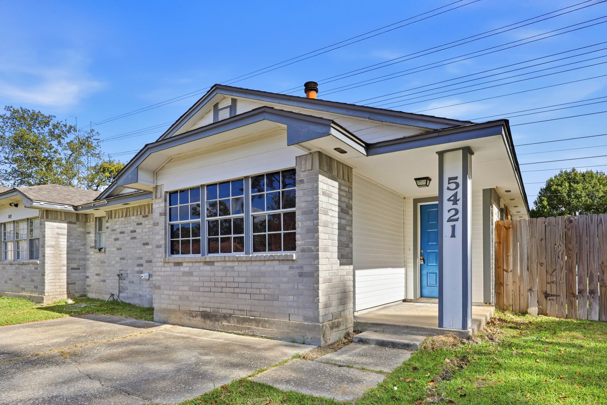 5421 Diane Court Spring, TX 77373 - Photo 2 of 24 a front view of a house with garden