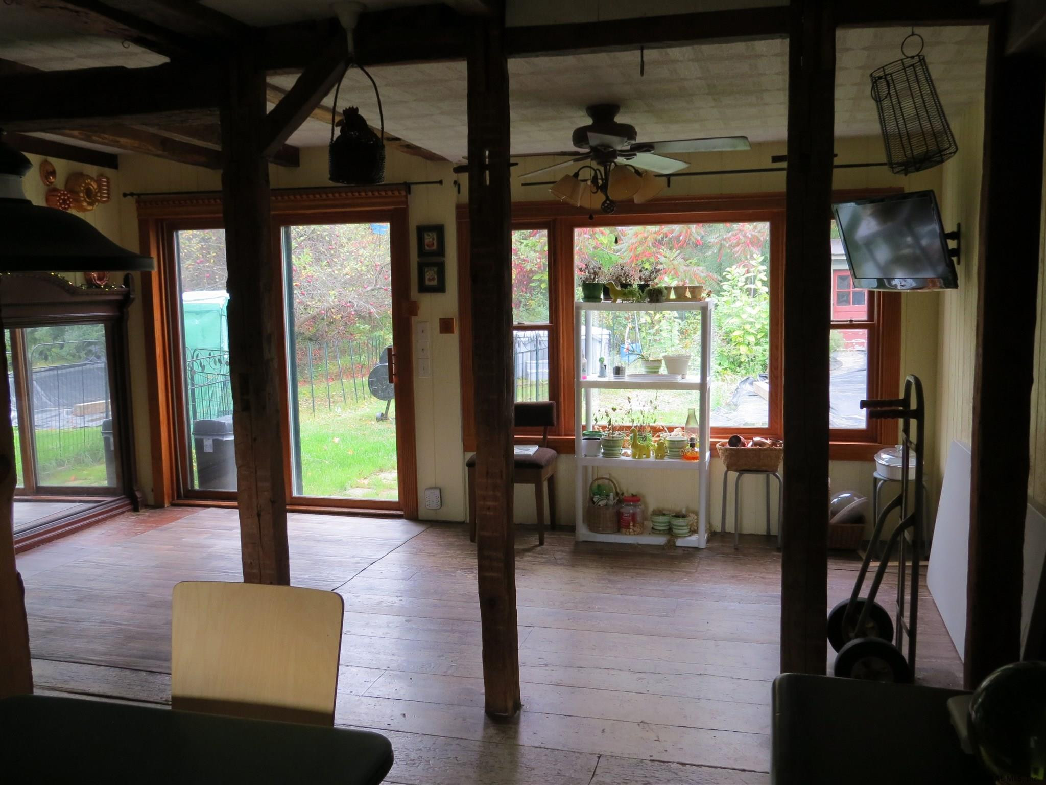 4698 Consaul Road Amsterdam, NY 12010 - Photo 11 of 48 Photo 11