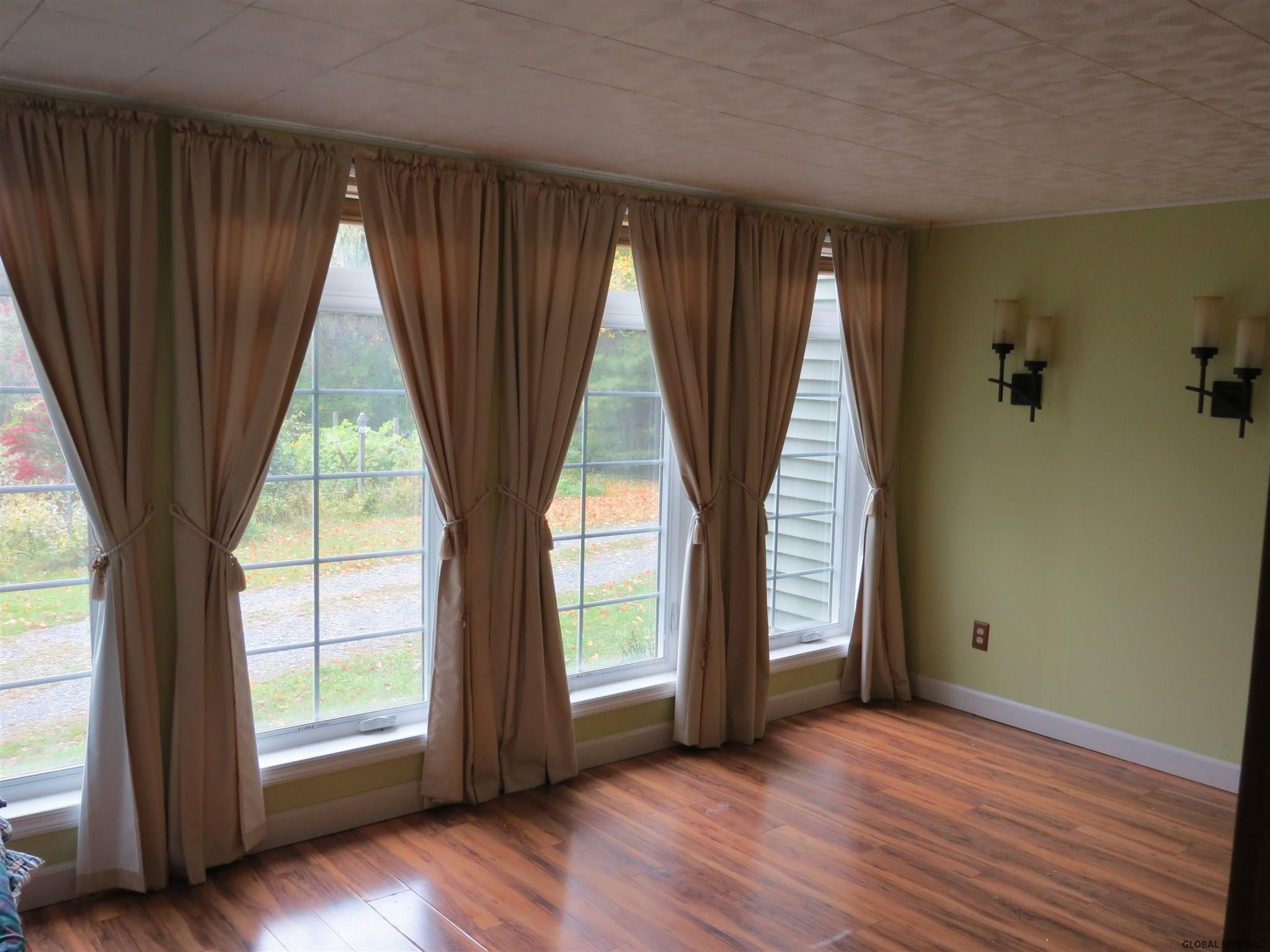 4698 Consaul Road Amsterdam, NY 12010 - Photo 17 of 48 Photo 17