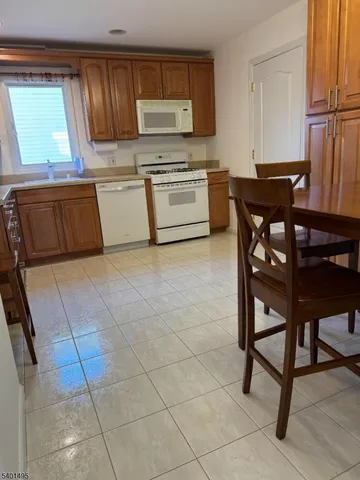 $4,500 | 518 Palisade Avenue, Unit 2, Garfield, NJ 07026