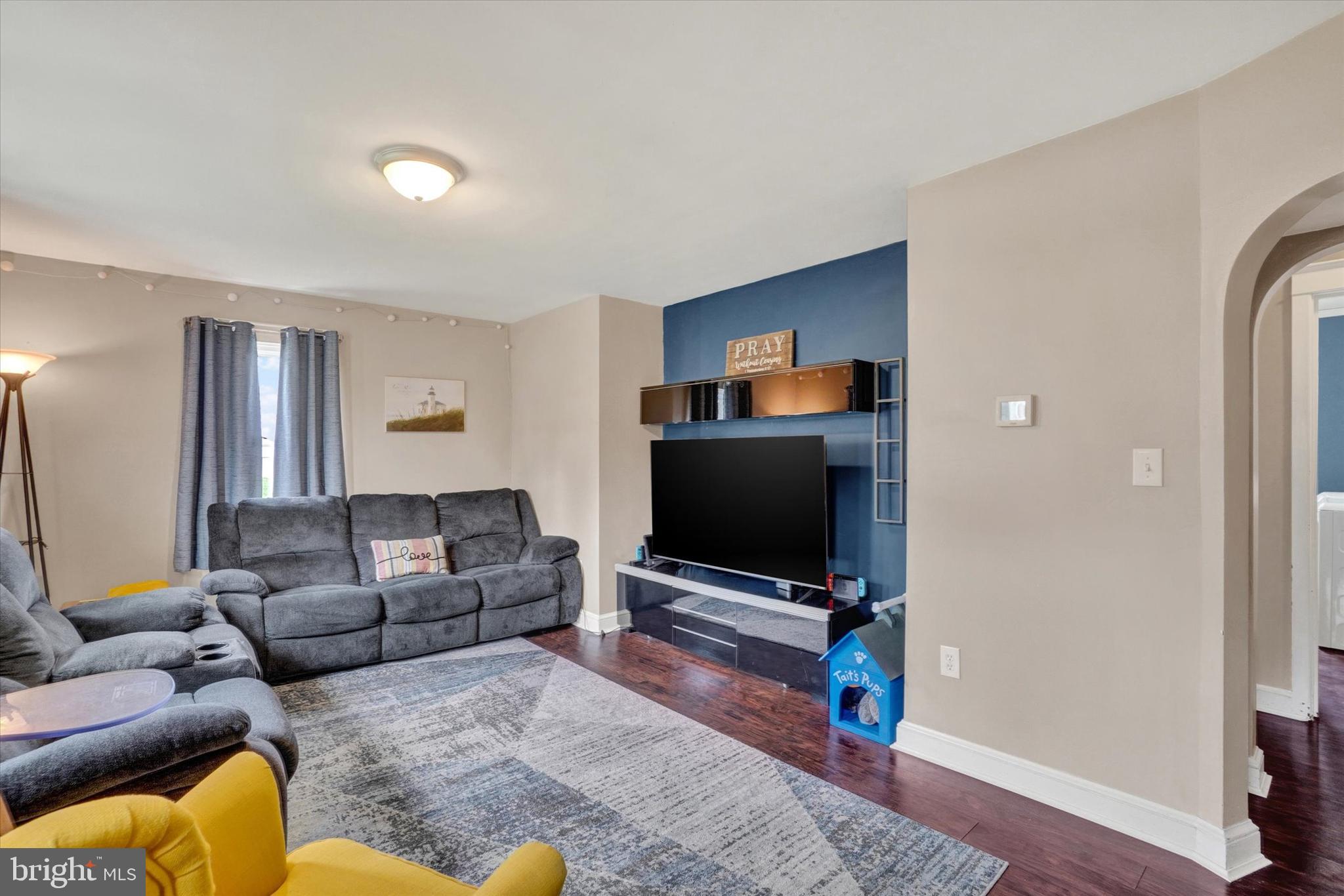 3051 East Prospect Road York, PA 17402 - Photo 6 of 27 Recessed entertainment area