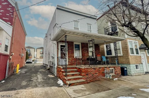 $2,100 | 312 High Street, Elizabeth, NJ 07202