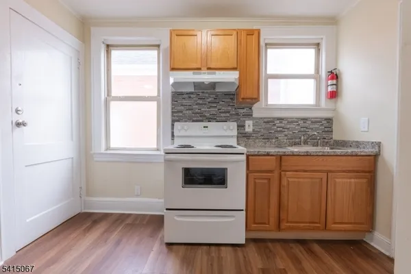 $2,100 | 312 High Street, Elizabeth, NJ 07202