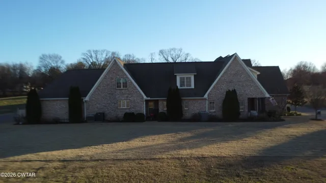 a view of a house with a outdoor space