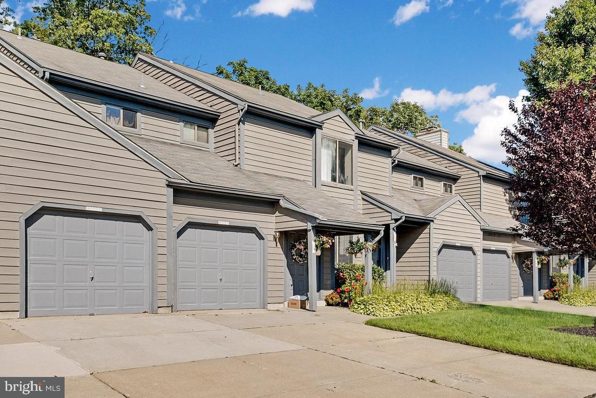 3205A Chadbury Road Mount Laurel, NJ 08054 - Photo 3 of 36 Garage