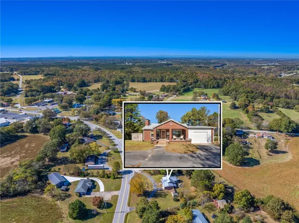 $340,000 | 605 East Fairplay Boulevard, Fair Play, SC 29643