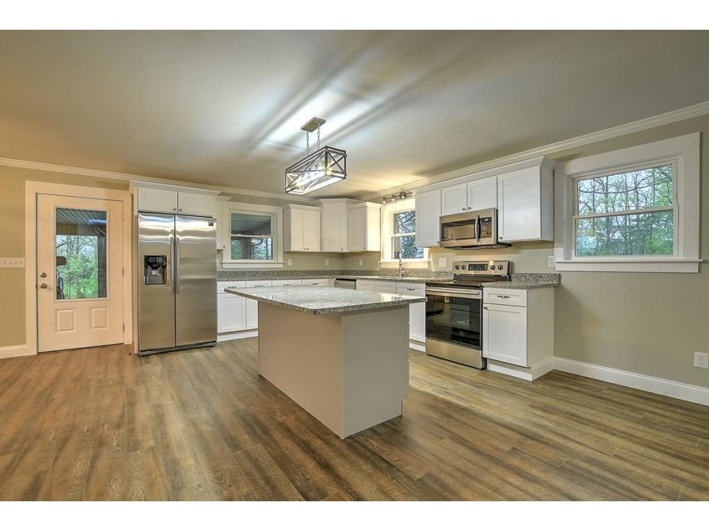 1035 Carters Valley Road Mosheim, TN 37818 - Photo 12 of 36 Photo 12