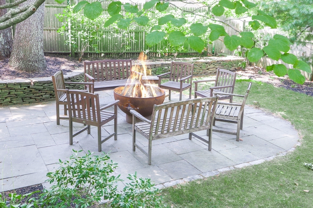 9 Sherwood Road Natick, MA 01760 - Photo 31 of 39 Gallery Image 31