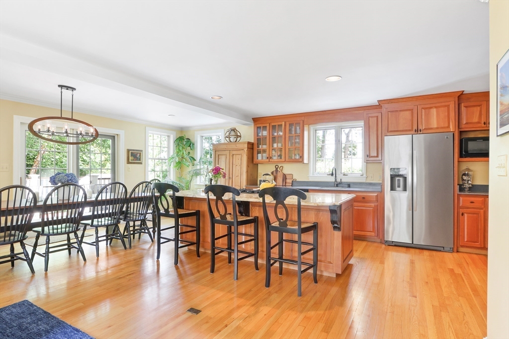 9 Sherwood Road Natick, MA 01760 - Photo 9 of 39 Gallery Image 9