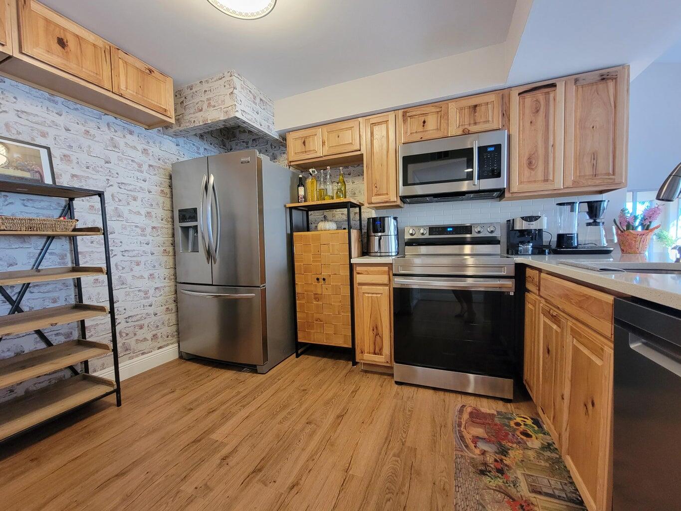 Undisclosed Address West Palm Beach, FL 33409 - Photo 13 of 58 20220119043942981481000000-o