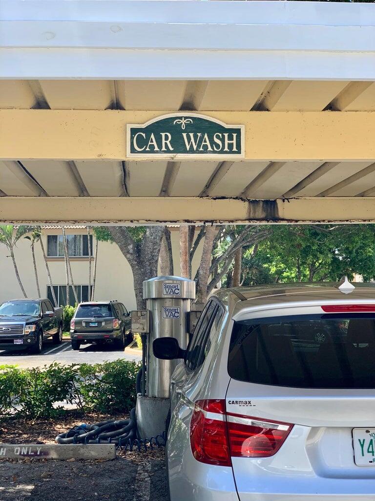 Undisclosed Address West Palm Beach, FL 33409 - Photo 57 of 58 20220115175619323821000000-o