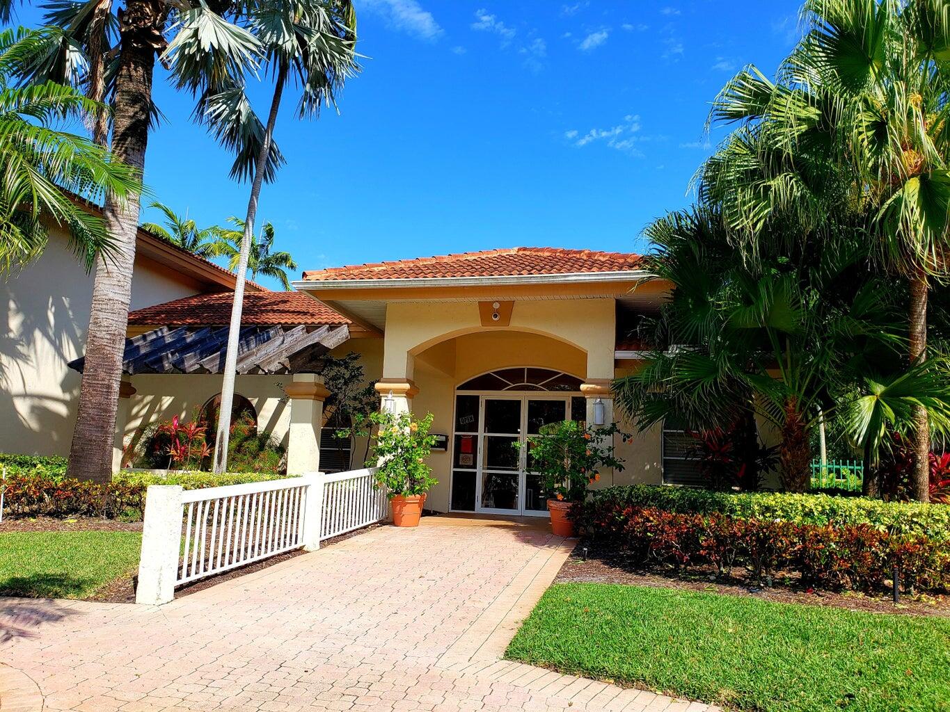 Undisclosed Address West Palm Beach, FL 33409 - Photo 6 of 58 20220115175557900528000000-o