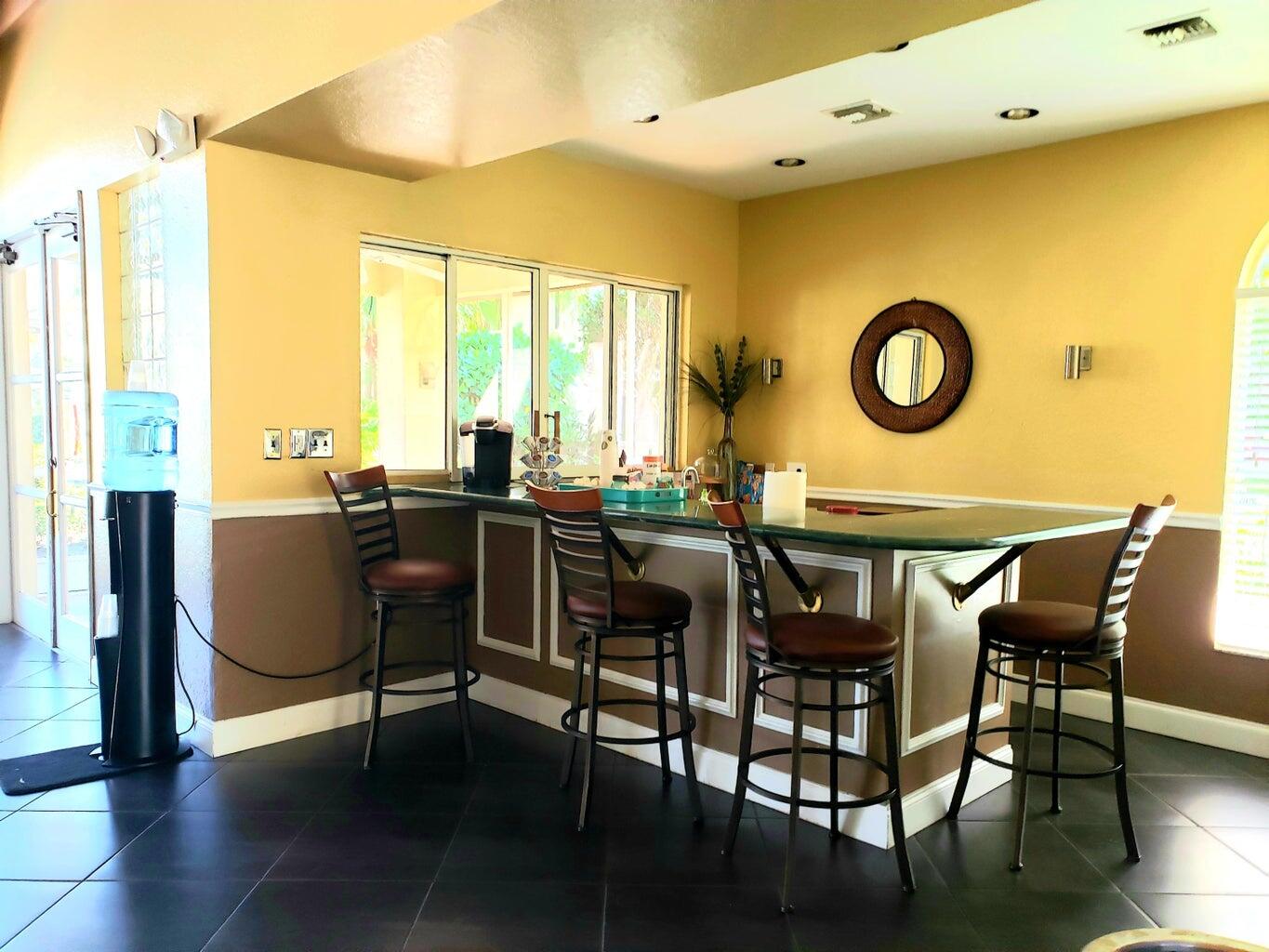 Undisclosed Address West Palm Beach, FL 33409 - Photo 8 of 58 20220115175556618105000000-o