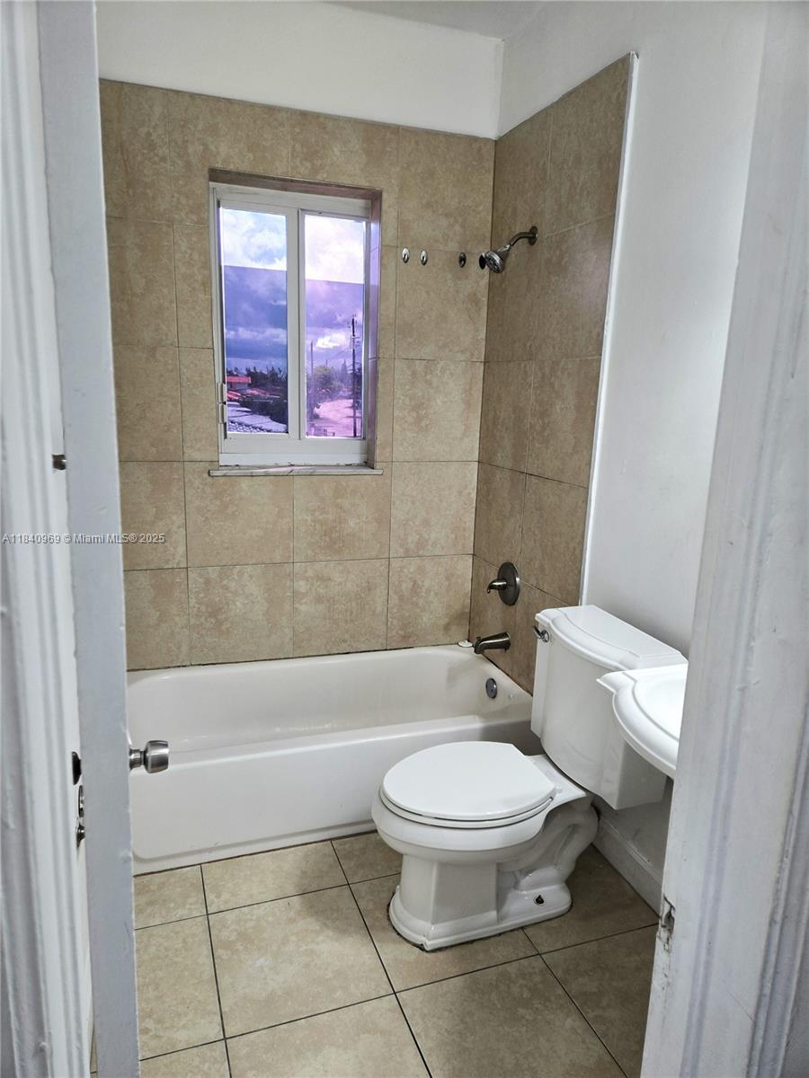 384 Tamiami Canal Road, Unit 4 Miami, FL 33144 - Photo 9 of 11