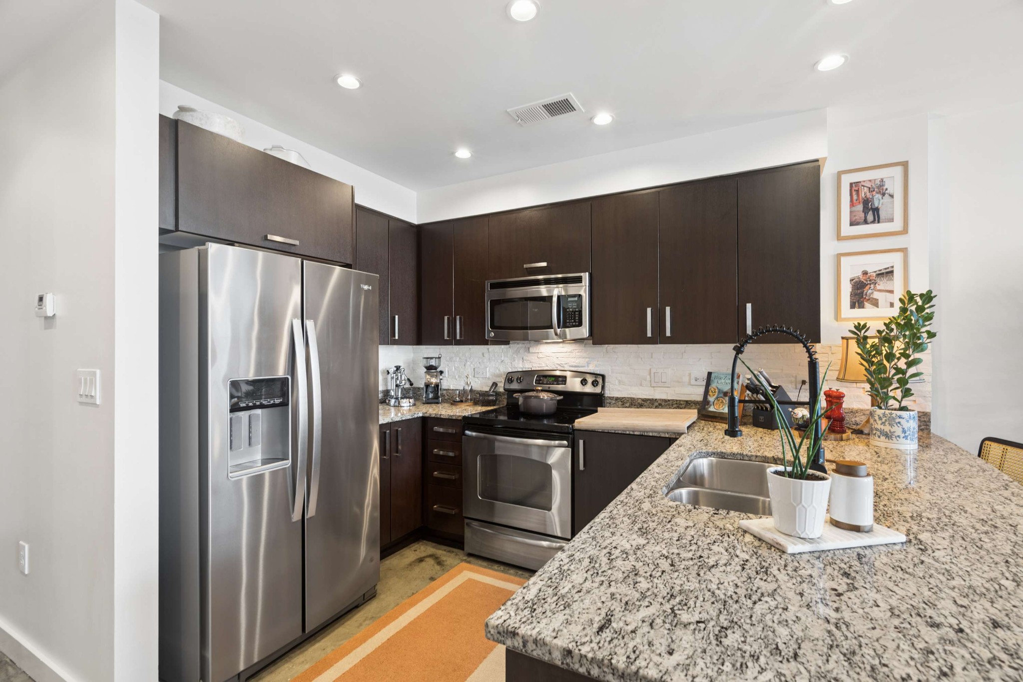 1510 Demonbreun Street, Unit 701 Nashville, TN 37203 - Photo 8 of 40