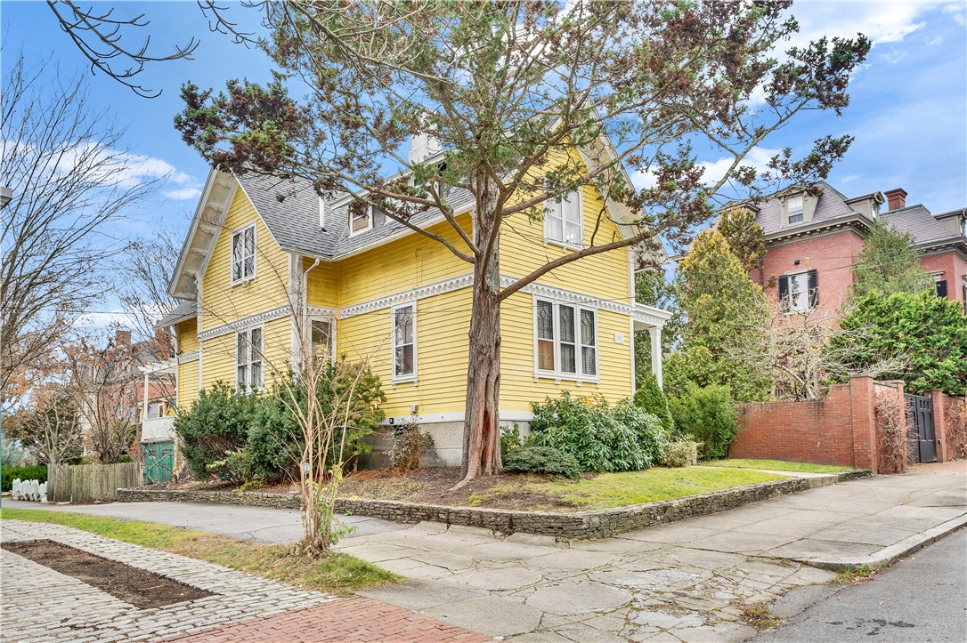 117 Benevolent Street Providence, RI 02906 - Photo 3 of 4