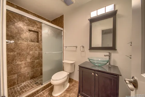 $2,100 | 11015 Wedgewood Drive, San Antonio, TX 78230