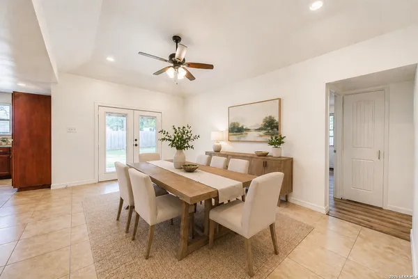 $2,100 | 11015 Wedgewood Drive, San Antonio, TX 78230