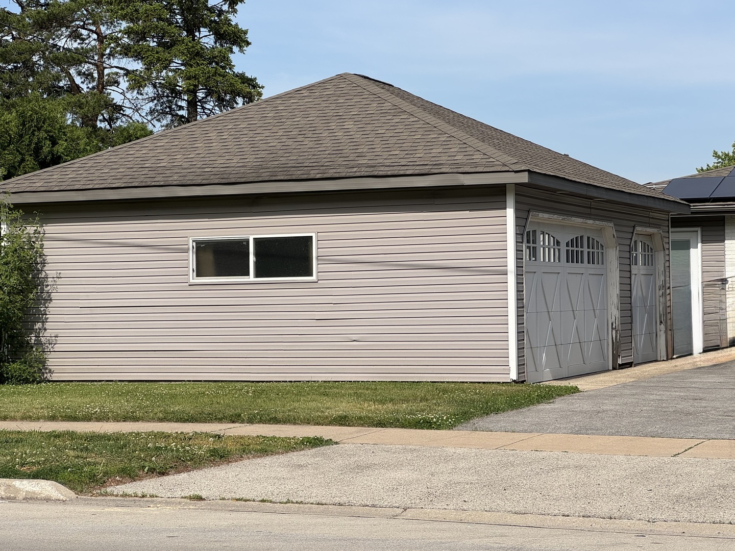 155 North Mill Road Wood Dale, IL 60191 - Photo 2 of 17