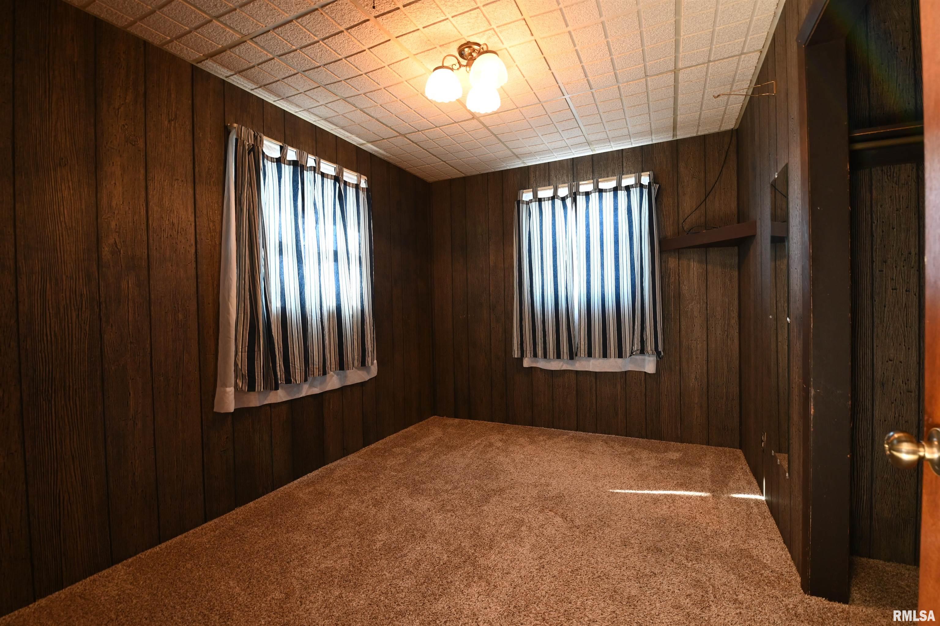 12017 North Riverview Road Chillicothe, IL 61523 - Photo 22 of 41 Gallery Image 22