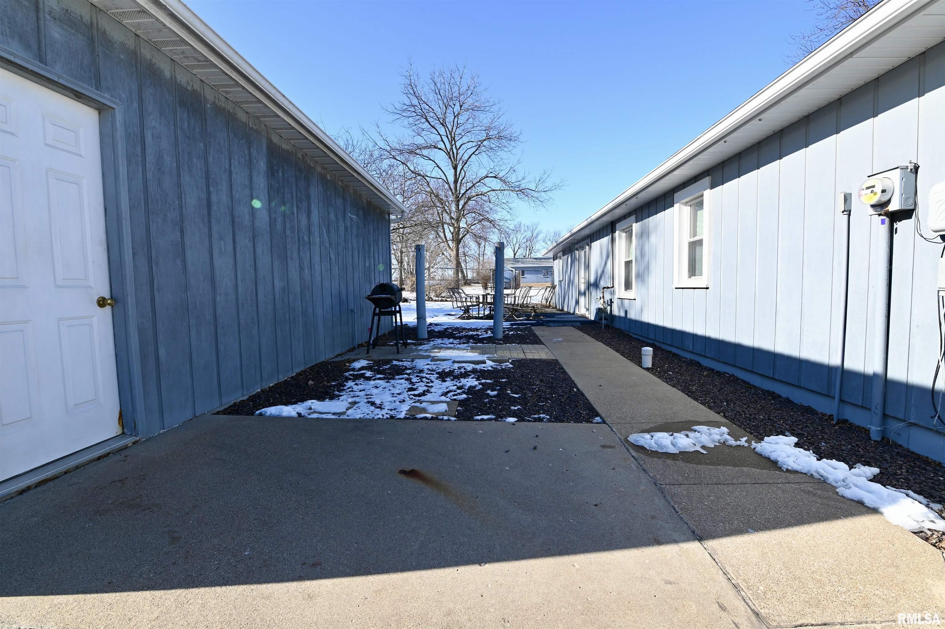 12017 North Riverview Road Chillicothe, IL 61523 - Photo 34 of 41 Gallery Image 34