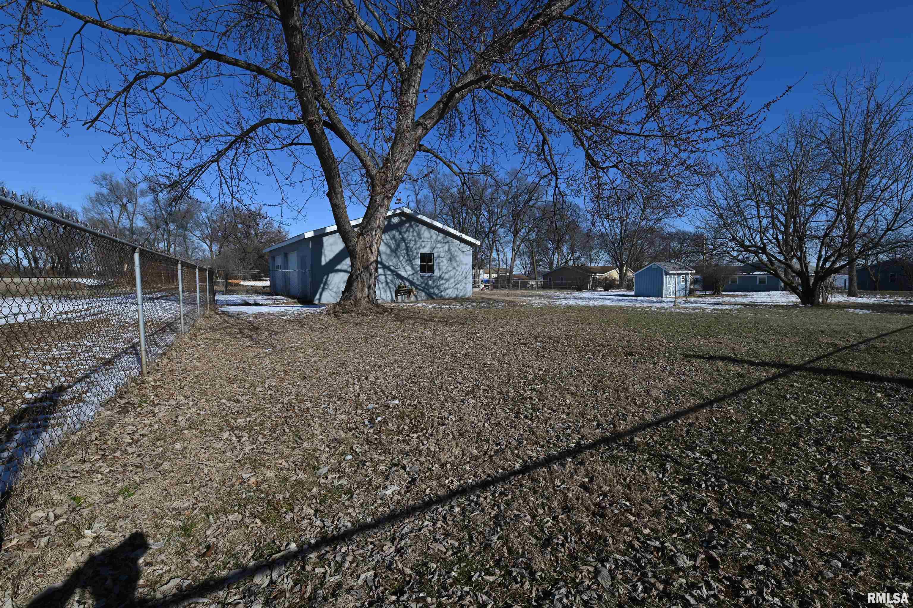 12017 North Riverview Road Chillicothe, IL 61523 - Photo 37 of 41 Gallery Image 37