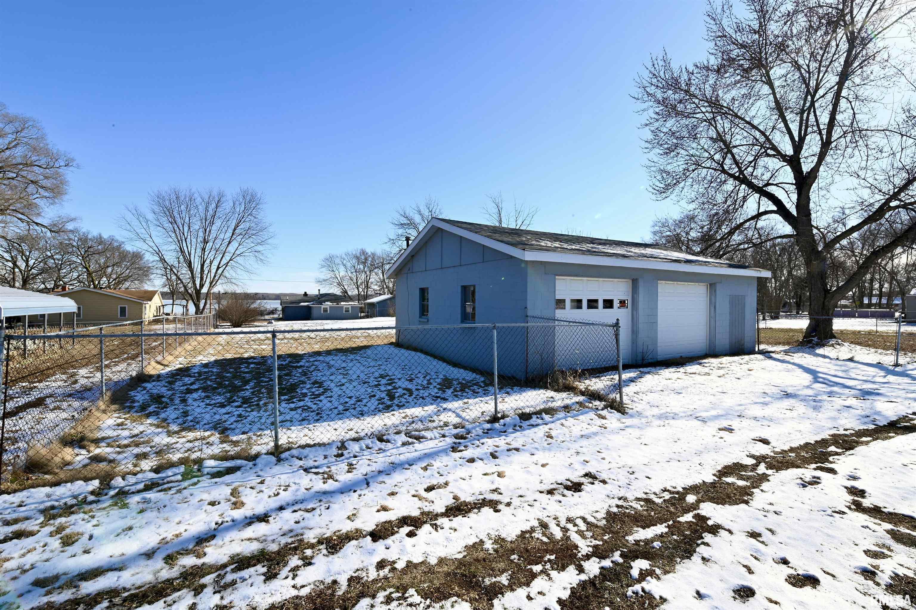 12017 North Riverview Road Chillicothe, IL 61523 - Photo 4 of 41 Gallery Image 4