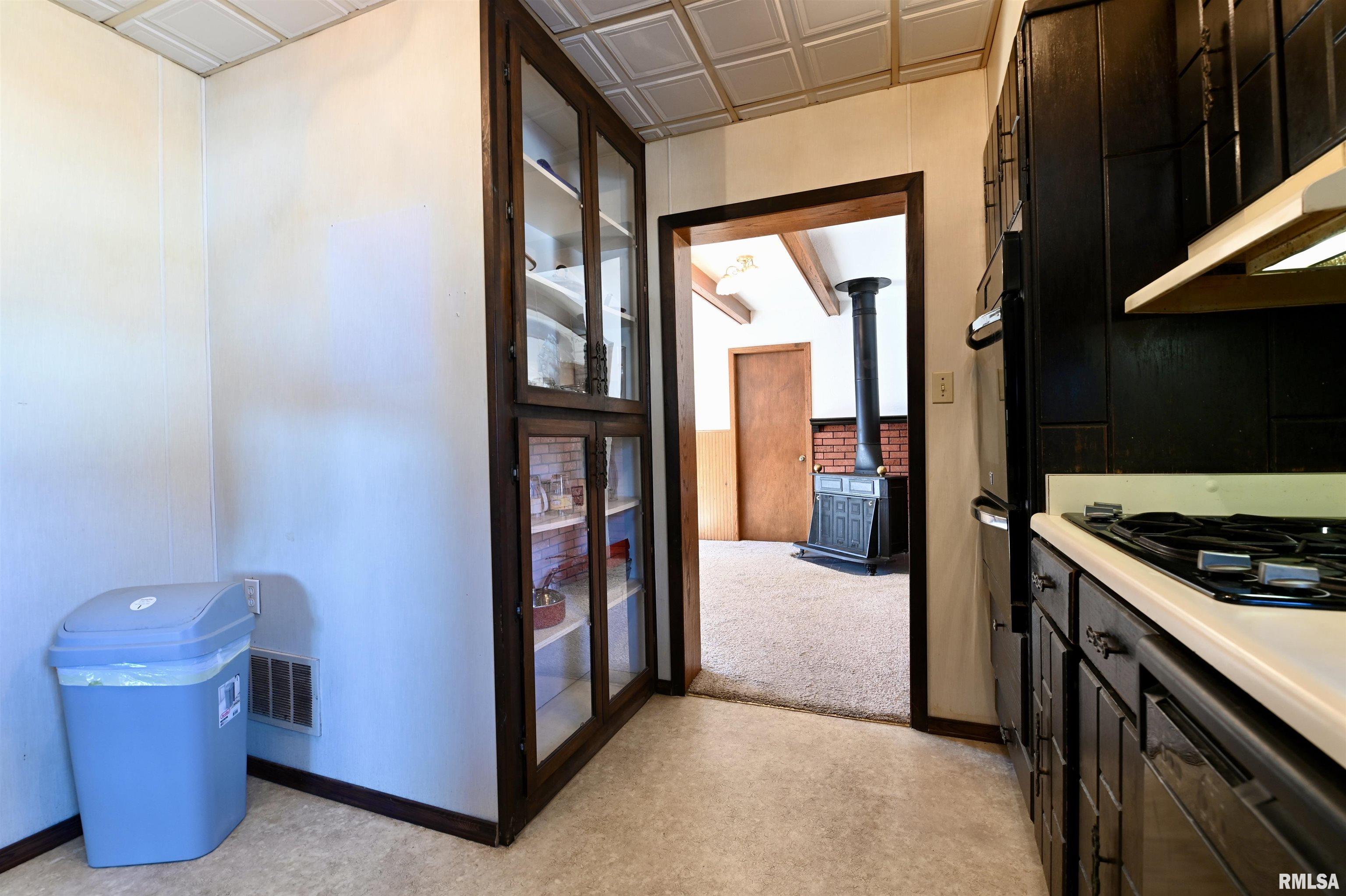 12017 North Riverview Road Chillicothe, IL 61523 - Photo 9 of 41 Gallery Image 9