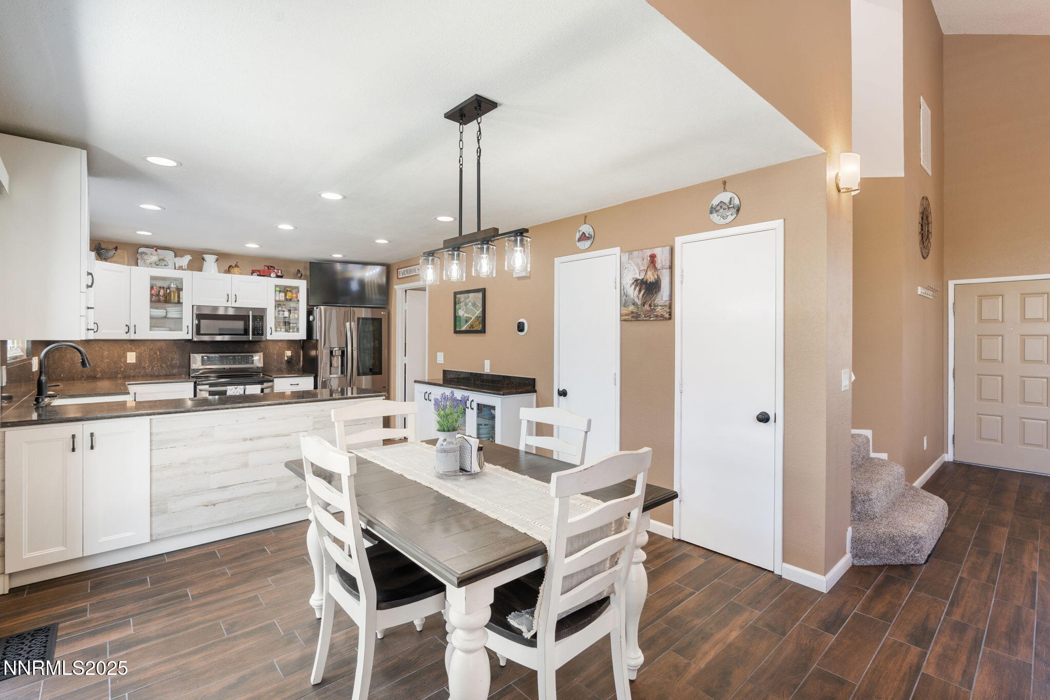 7850 Anchor Point Court Reno, NV 89506 - Photo 14 of 39 16-web-or-mls-DSC06981