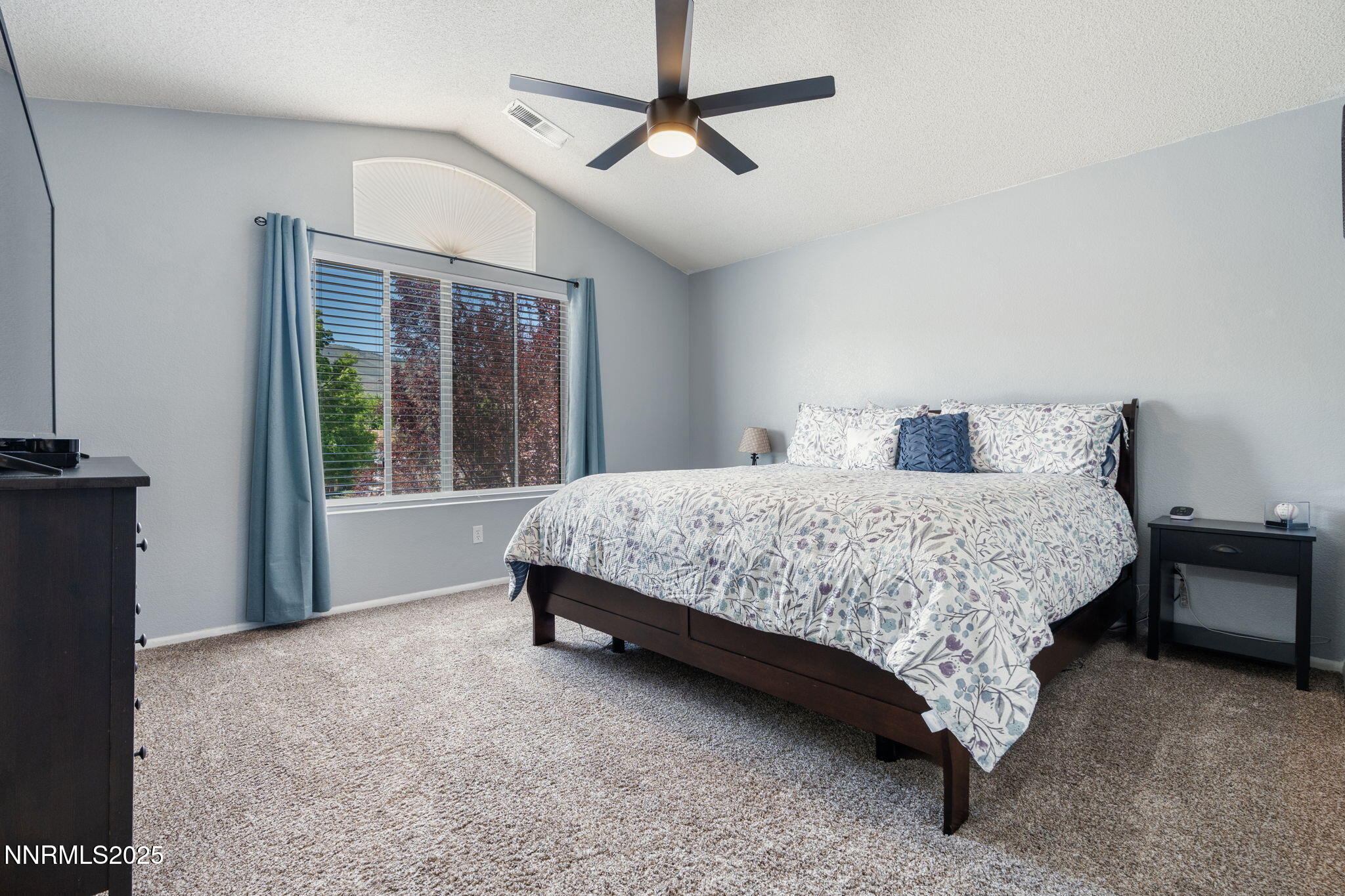 7850 Anchor Point Court Reno, NV 89506 - Photo 23 of 39 25-web-or-mls-DSC06916