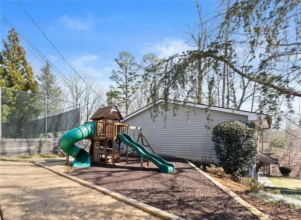 $2,300,000 | 5983 Nachoochee Trail, Flowery Branch, GA 30542