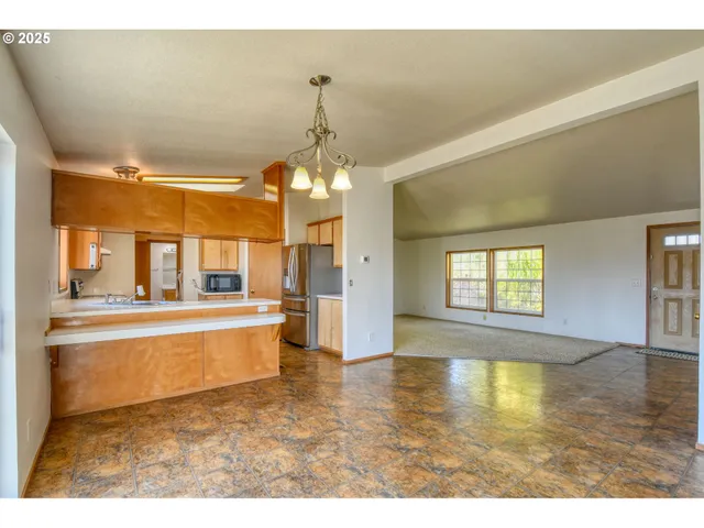 a view of a bathtub in a room
