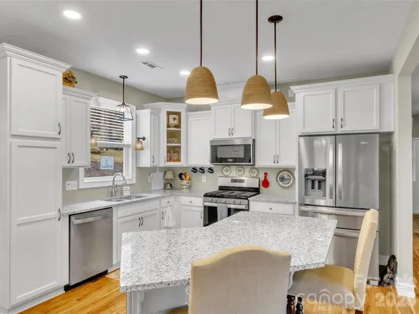 $675,000 | 605 Red Bank Road, Unit 9, Waynesville, NC 28786