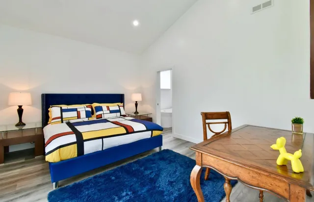 $7,995 | 1021 Gardner Street East, Wayzata, MN 55391