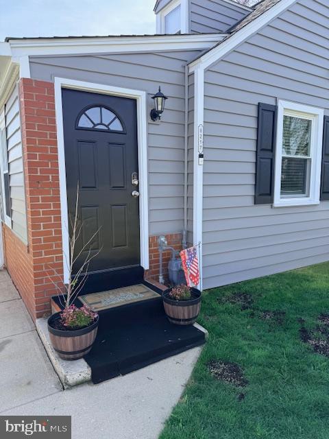 8217 Cornwall Road Dundalk, MD 21222 - Photo 3 of 11