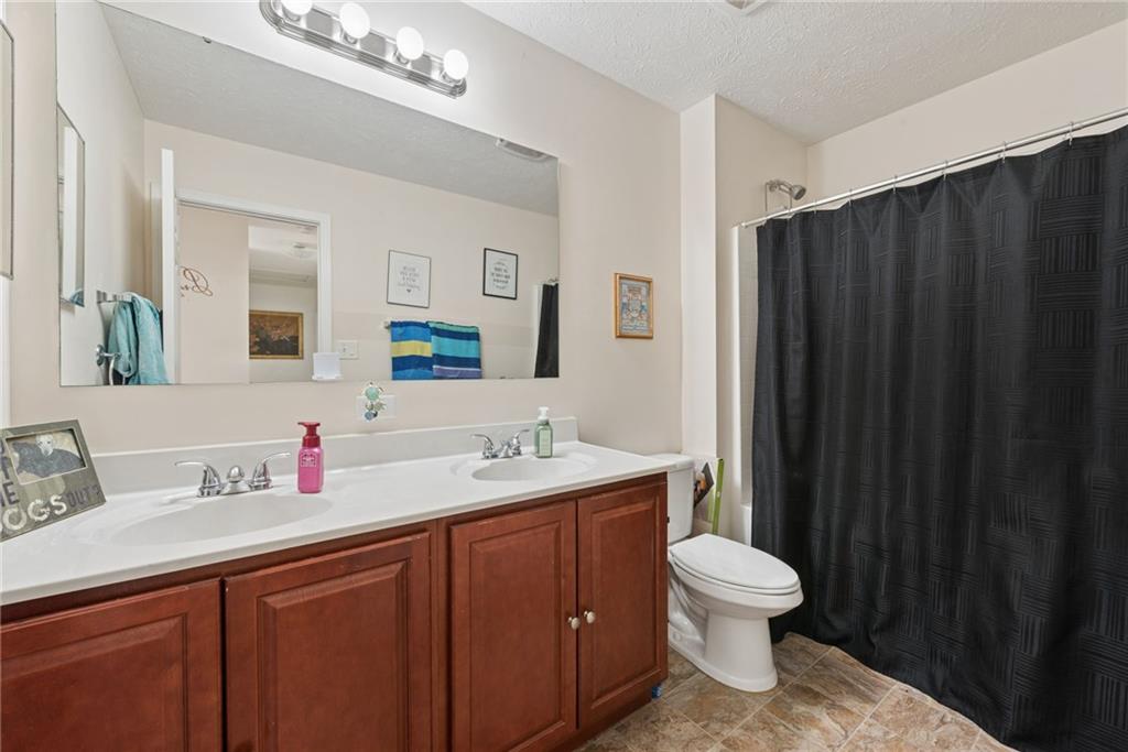 302 Summit Circle Houston, PA 15342 - Photo 26 of 39