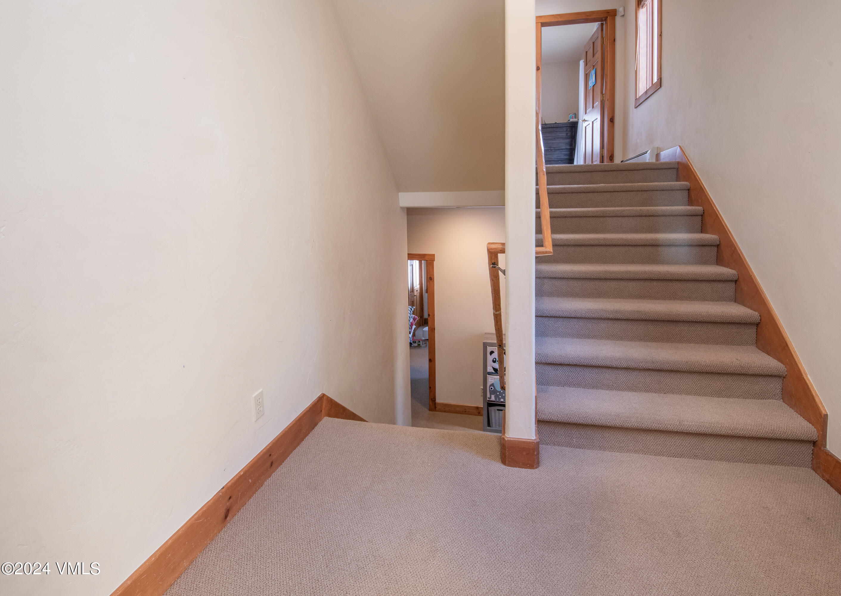 111 Knudson Ranch Road Edwards, CO 81632 - Photo 20 of 31 a view of entryway